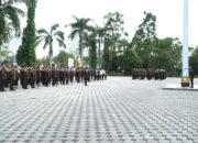 Asisten Pengawasan Kejaksaan Tinggi Riau Penerima Apel Kerja Pagi