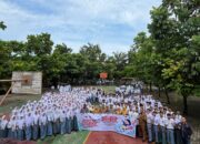 Polres Kuansing dan Indonesia Safety Driving Center (ISDC) Lakukan Kegiatan Police Goes To School di SMAN 1 Kuantan Mudik