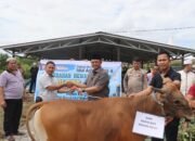Bentuk Kepedulian Kepada Masyarakat    Kapolres Rohul Salurkan 15 Ekor Sapi dan 3 Kambing di Momen Idul Adha