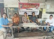 Giat Jum’at Curhat, Bhabinkantibmas Polsek Bonaidarussalam Ajak Tokoh Masyarakat Dan Pemuda Jaga Kamtibmas