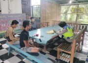 Personil Unit Lantas Ujung Batu Giat Penindakan Berupa e-Tilang Dan e-Teguran Melalui APK STM Ops Patuh LK2024