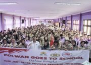 Polwan Polresta Pekanbaru Gelar “Polwan Goes to School” di SMA Negeri 1 Pekanbaru dalam Rangka Hari Jadi Polwan ke-76