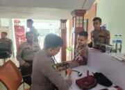 Satgas Dokkes lakukan patroli dan pelayanan kesehatan. KOMBES POL Dr. dr. Wahono Edhi Prastowo, Sp.PD, FINASIM sebut Personil harus sehat dan kondisi prima dalam OMP LK-2024, yang tidak sehat direkomendasi untuk diganti
