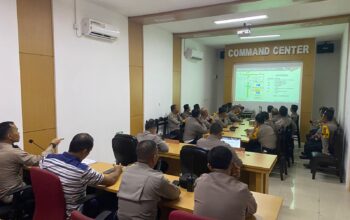 AKBP Dhovan Oktavianton, S.H., S.I.K., M.Si., Pimpin Rapat Kesiapan Pengamanan di Command Center Polres Dumai