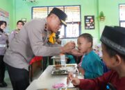 Lewat Makan Bergizi Gratis, Polda Riau Dukung Program Asta Cita Presiden untuk Anak-Anak Sekolah SDN 08 dan 09 Rumbai