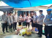 Polres Rokan Hulu Salurkan Bantuan Sembako Dan Nasi Bungkus Untuk Warga Terdampak Banjir