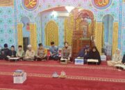 Kapolsek Kampar Berbagi Kebahagiaan di Bulan Ramadan, Tadarus dan Sahur Bersama Warga Desa Batu Belah