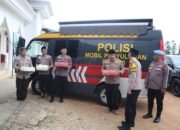 Polres Kuansing Bagi-bagi Takjil Gratis di Masjid Al-Muhajirin Dalam Operasi Tertib Ramadhan Lancang Kuning 2025