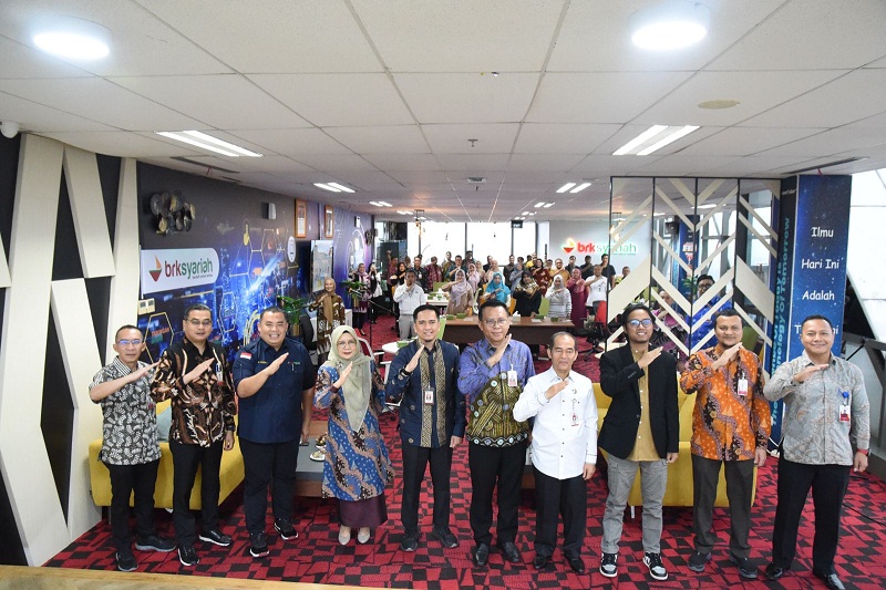Ket Foto: BRK Syariah Sukses Menggelar Workshop Membangun UMKM Berkelanjutan melalui Inovasi dan Teknologi (Foto: IST)