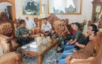 Silaturahmi Penuh Kehangatan, Pimpinan Media Kunjungi Wakil Ketua II DPRD Siak