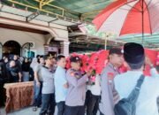 Kapolres AKBP Emil Eka Putra, S.I.K., M.Si. Hadiri Upacara Penyerahan dan Pemakaman Jenazah Almarhum Aiptu Rudi Karmani