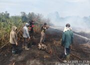 6 Hektare Lahan Terbakar di Dumai Barat, Tim Gabungan Masih Lakukan Pemadaman