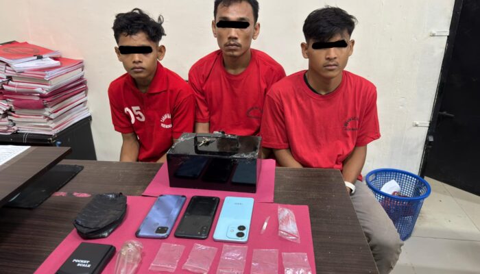 Tak Berkutik! Tiga Pemuda Bangun Jaya di Ciduk Polres Rohul  5,62 Gram Sabu di Amankan