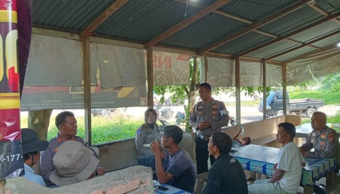 Polsek Ujung Batu Gelar Jumat Curhat, Jembatan Silaturahmi antara Polisi dan Masyarakat