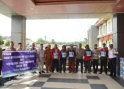 Peringatan Hari Lalu Lintas Bhayangkara ke-70, Polres Rohul Salurkan Bantuan Sembako untuk Pengendera Becak