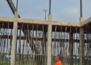 Masjid Terapung Syekh Muhammad Kayo Mulai Pemasangan Baja Berat, Siap Jadi Ikon Baru Sontang