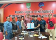 Warga pasir putih barat terima kompensasi dampak perpanjangan sewa lahan menara telekomunikasi
