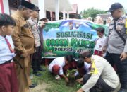 Gerakan Serentak Green Policing, Polres Rohul Warnai Sekolah di Empat Kecamatan Lewat Penanaman Pohon
