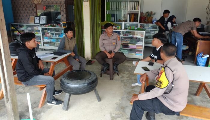 Jumat Curhat Polsek Rambah Hilir Perkuat Kedekatan Polisi Dan Masyarakat Di Desa Rambah