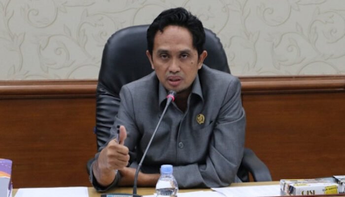 Target Rp11 Triliun, Abdullah Pimpin Kajian Potensi PAD Riau