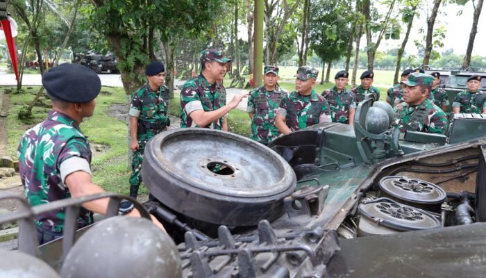 Pangdam I/BB Kunjungi Yon Kav 6/NK, Tinjau Kesiapan Prajurit dan Alutsista