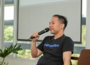 Bitcoin Sempat Turun ke US$74.000, ‘Mega Whale’ Terpantau Tetap Borong Bitcoin