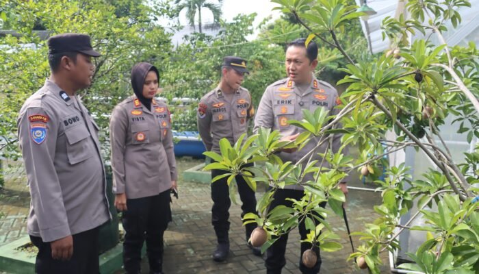 Korve Penuh Semangat dalam menjaga kebersihan, Kapolres Magetan  Langsung Dukung Gerakan Indonesia ASR