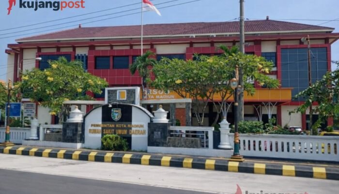 Di Hari Kemenangan, Direktur RSUD Sogaten Kota Madiun dan Jajaran Sampaikan Ucapan Idul Fitri 1447 H, Doakan Masyarakat Selalu Sehat