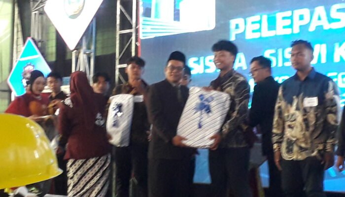 Lulus 100 Persen, SMK Yosonegoro Magetan Tegaskan Diri sebagai Pencetak SDM Unggul dan Siap Bersaing Global