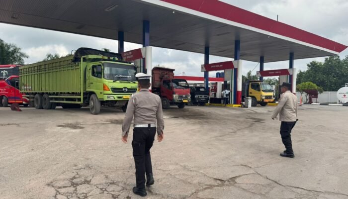 Polres Dumai dan Jajaran Sisir SPBU, Pastikan Stok BBM Aman dan Terkendali