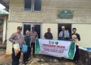 Melalui Program JALUR, Polsek Rambah Hilir Salurkan Bantuan Sosial kepada Warga Dusun Pasir Pinang