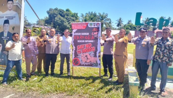 Perkuat Kampung Tangguh Anti Narkoba, Polres Rokan Hulu Gencarkan Sosialisasi P4GN dan Pasang Baliho Layanan Pengaduan di Rambah Hilir