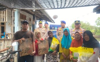 Polres Dumai Hadir untuk Warga Pesisir, Program JALUR Bawa Sembako dan Pengobatan Gratis