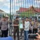 Kejari Rokan Hulu Terima Aspirasi AMPUN Rohul, Aksi Berlangsung Tertib dalam Pengamanan Polsek Rambah