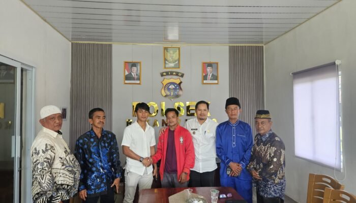 Polsek Rokan IV Koto Kedepankan Pendekatan Humanis, Perkuat Kamtibmas lewat Penyelesaian Damai Perkara Perusakan di Desa Cipang Kiri Hilir