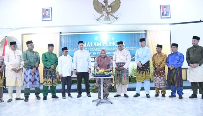 Malam Puncak Milad ke-51 MUI Bengkalis, Bupati Kasmarni Apresiasi Pengabdian Ulama bagi Umat dan Daerah