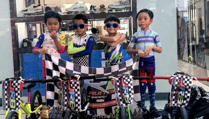 Borong Juara, Tim JR Pekanbaru Tundukkan Pembalap Malaysia dan Singapura di Batam Runbike 2026