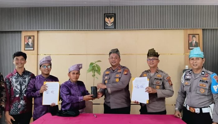 Polsek Kepenuhan dan SMKN 1 Kepenuhan Hulu Perkuat Sinergi Melalui MoU Green Policing