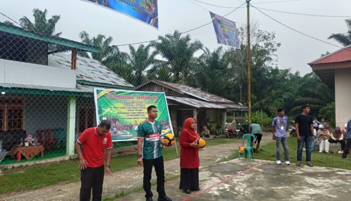 Polsek Rambah Hilir Hadir di Tengah Warga, Turnamen Bola Voli Semarakkan Sportivitas dan Silaturahmi