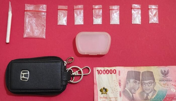 Polsek Bonai Darussalam Tangkap Pengedar Narkotika, Enam Paket Sabu Seberat 1,50 Gram Siap Edar Disita